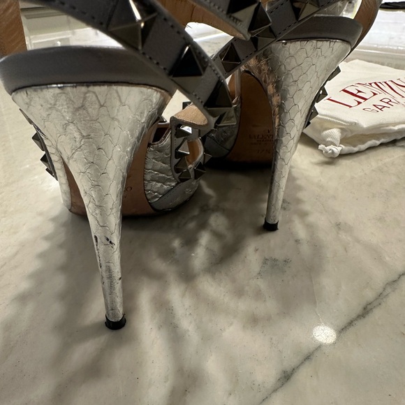 Valentino Rockstud Silver Heels - Picture 6 of 8